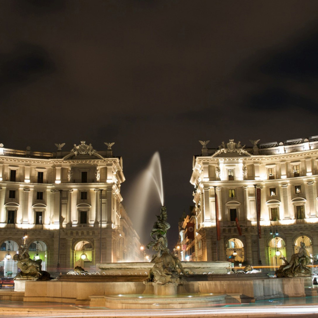 Центральная площадь в Риме