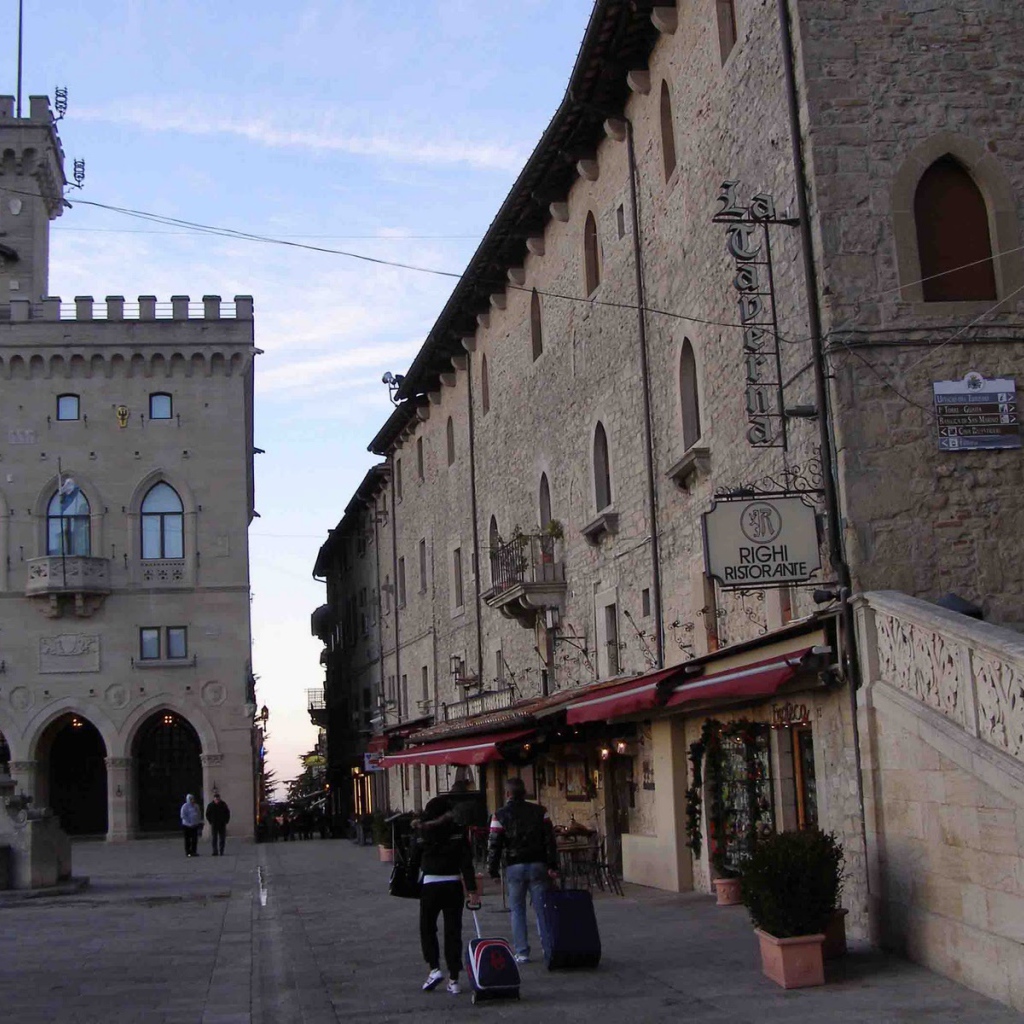 Главная площадь в Сан Марино, Италия