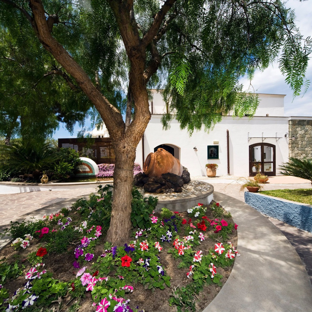 Вилла на острове Искья, Италия