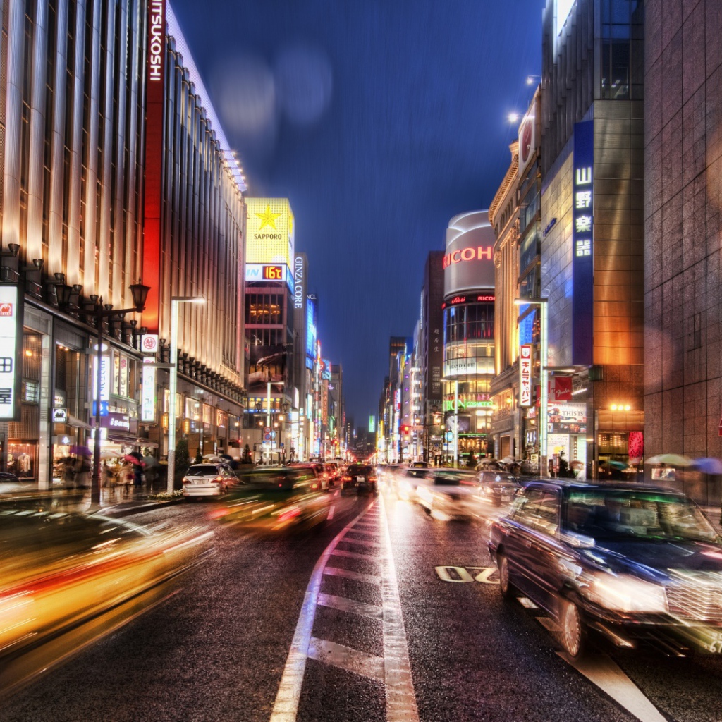 Ночное движение в Токио