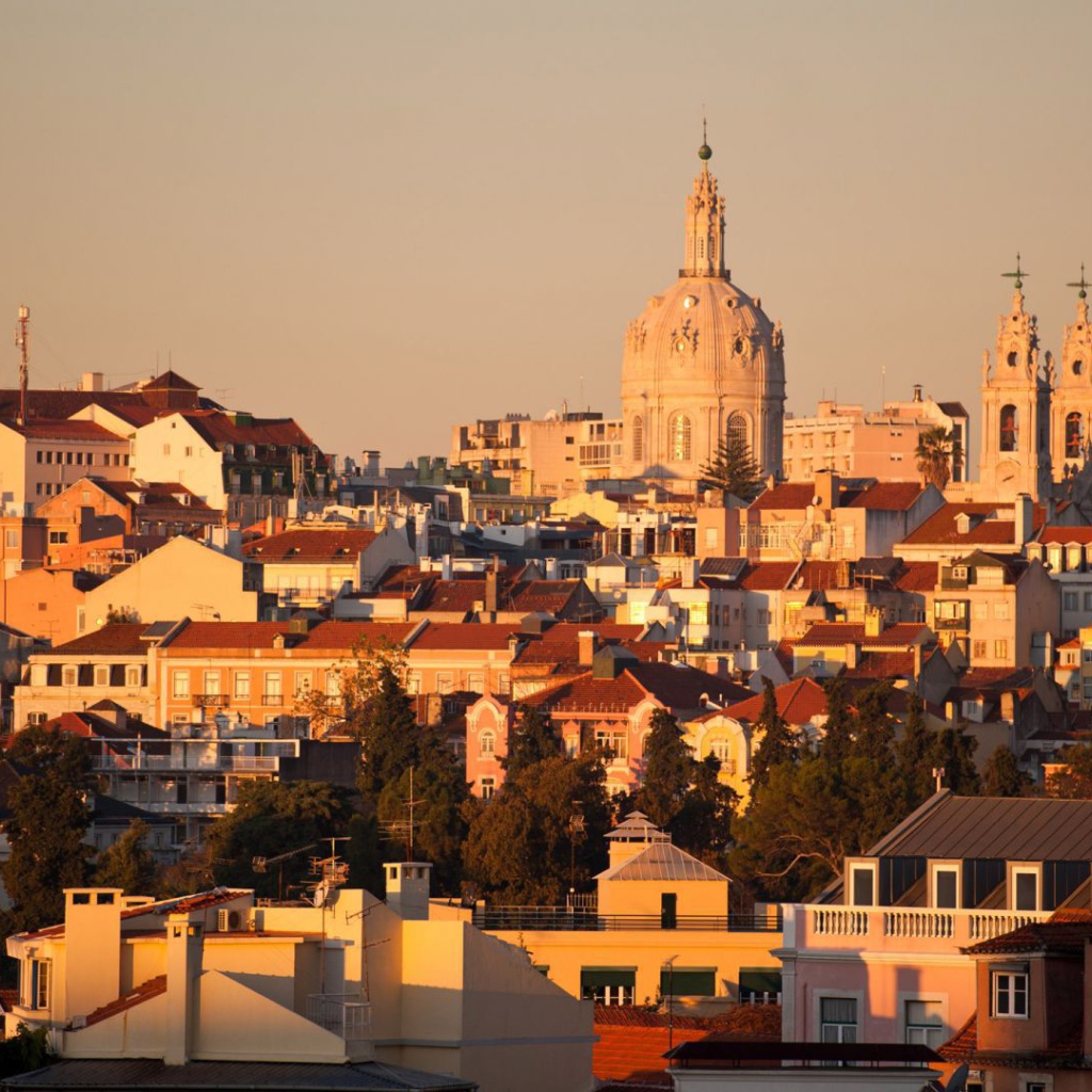 Предзакатный вид в Лиссабоне