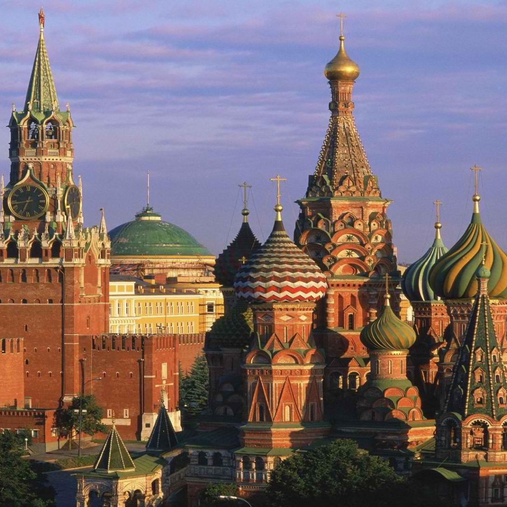 Знойный день над Кремлем