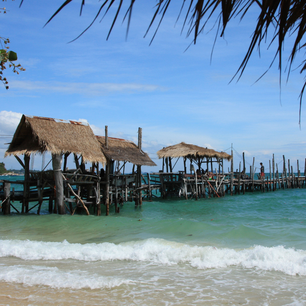 Причал для лодок на острове Самет, Таиланд