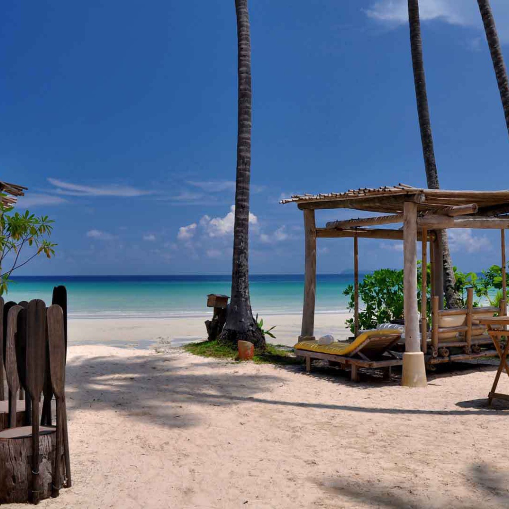 Хижина на пляже на острове Ко Куд, Таиланд
