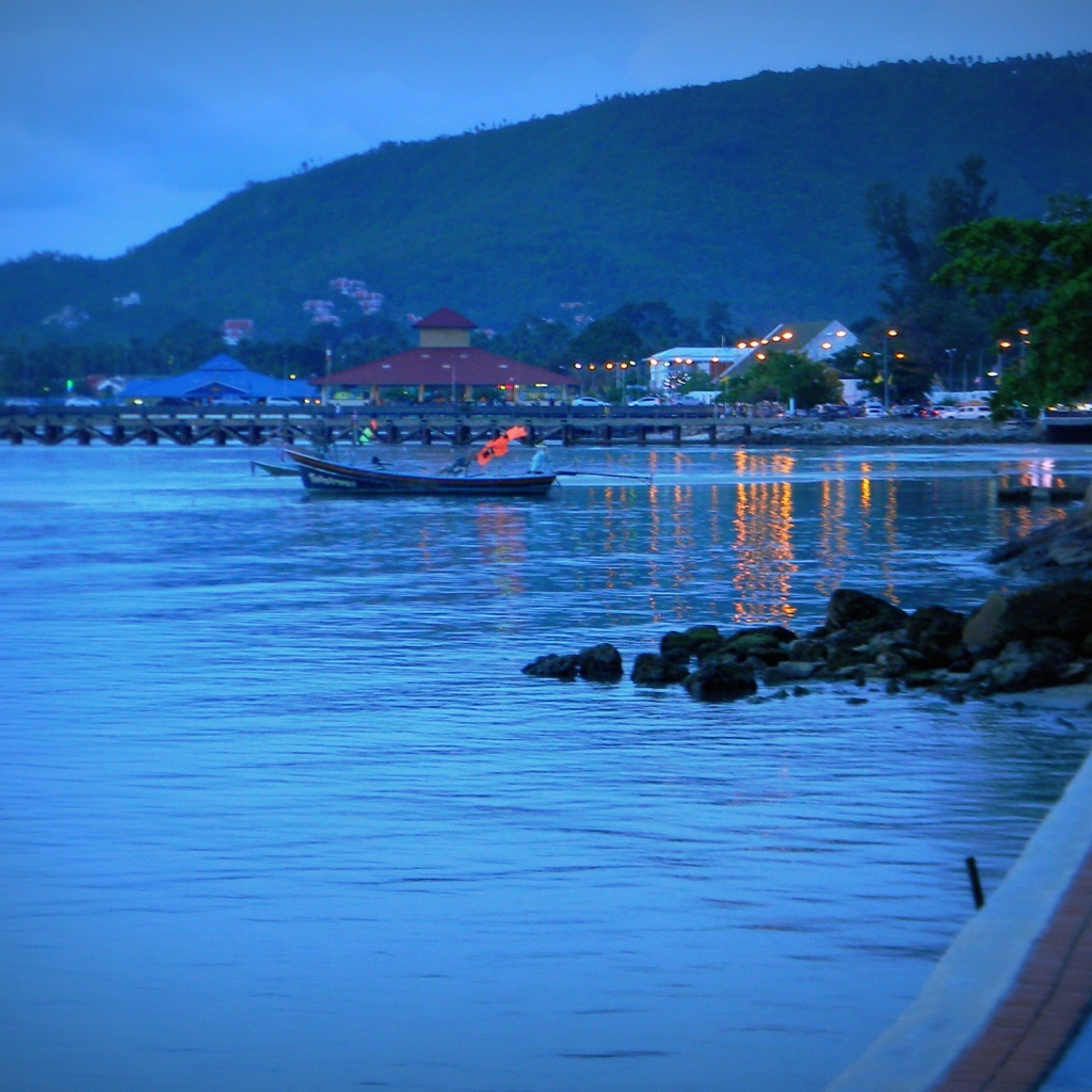 Набережная на острове Самуи, Таиланд