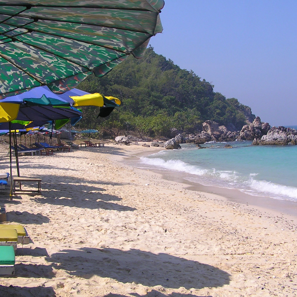 Relax on the beach in the resort island of Koh Larn, Thailand