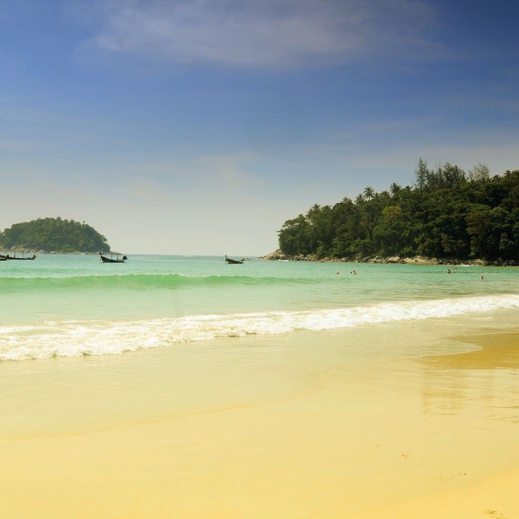 Песчаный пляж в Пхукете