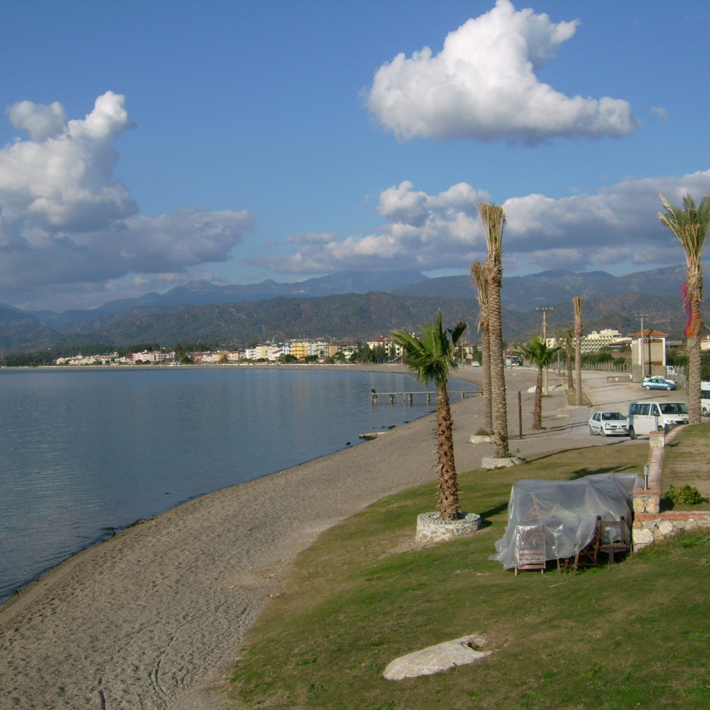 Пляж Чалыш в Фетхие Турция