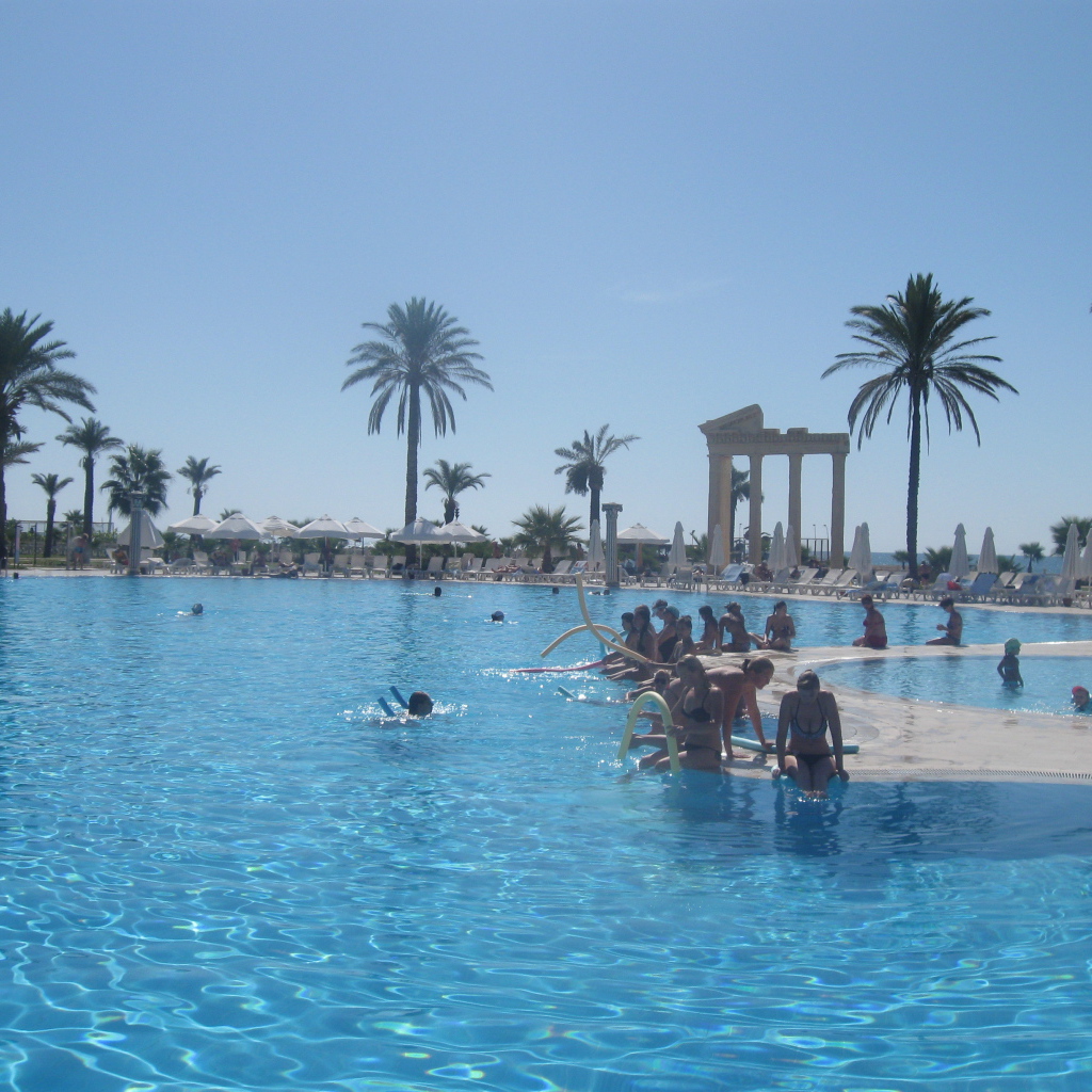 Бассейн в отеле в Белек, Турция