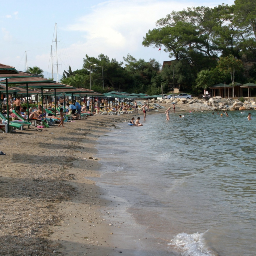 Пляж Лунный свет в Кемере, Турция