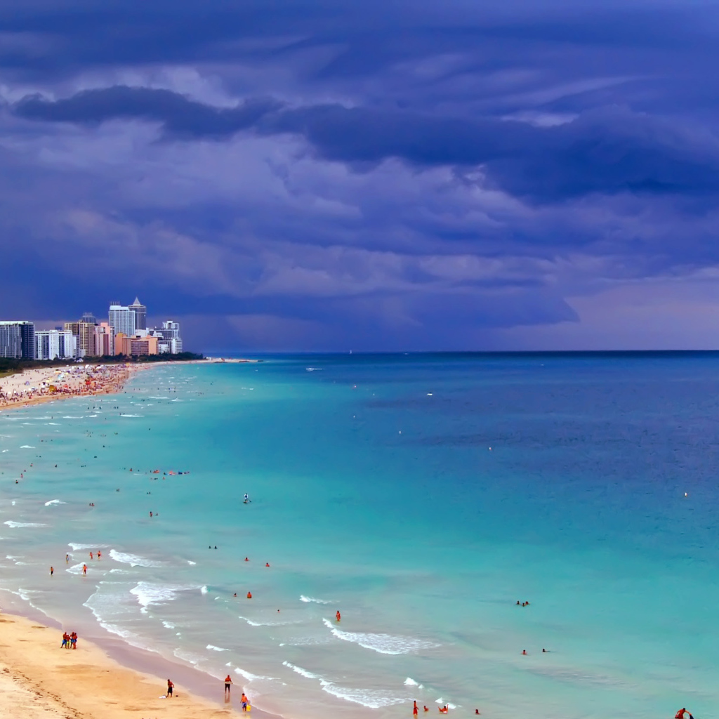 Голубое море в Майами