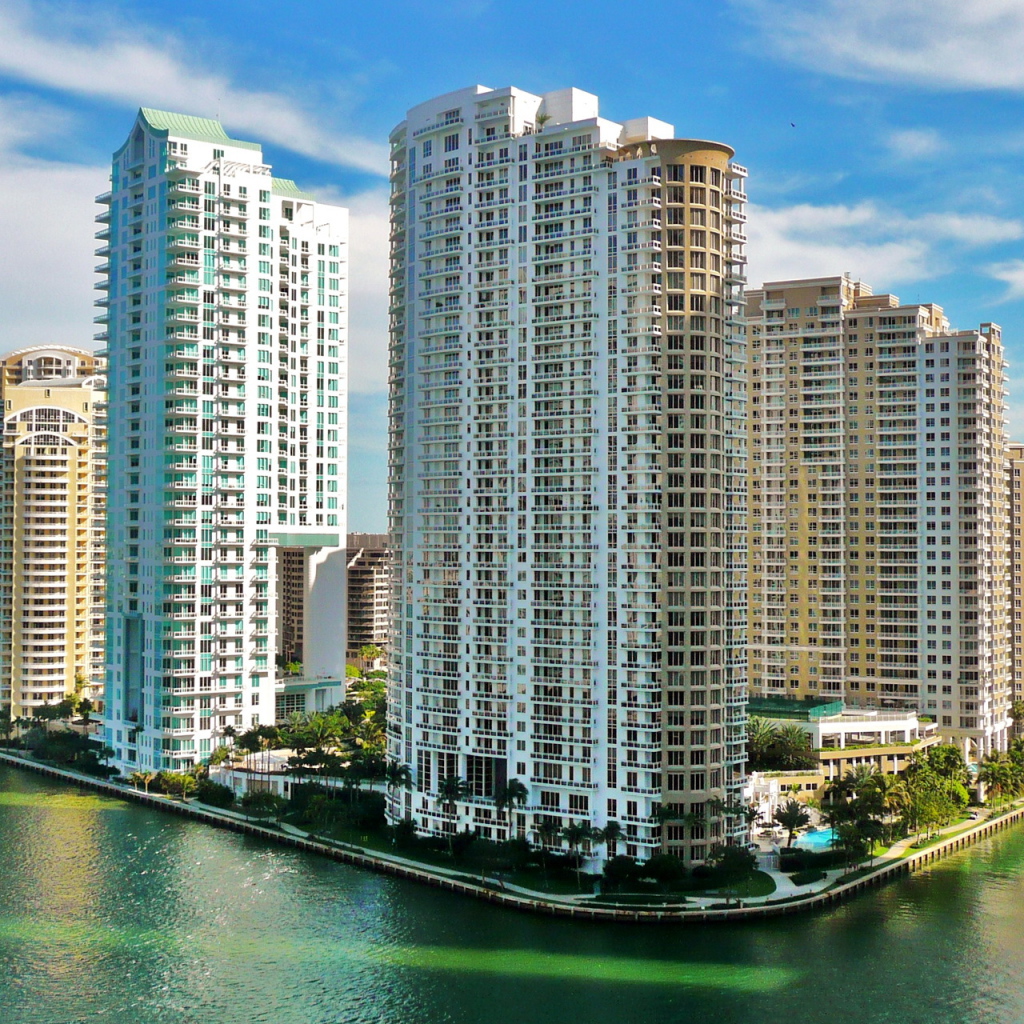 Высотные дома в Майами