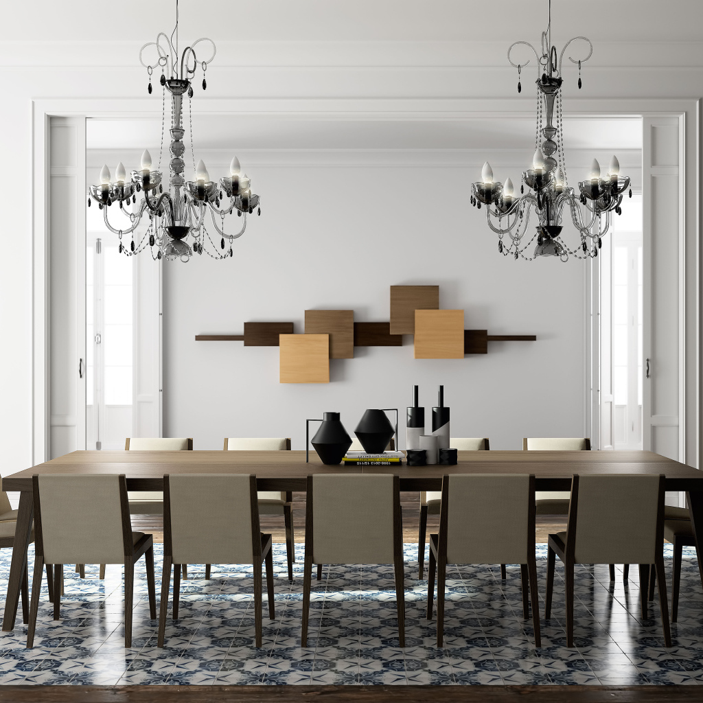 Большой стол в столовой