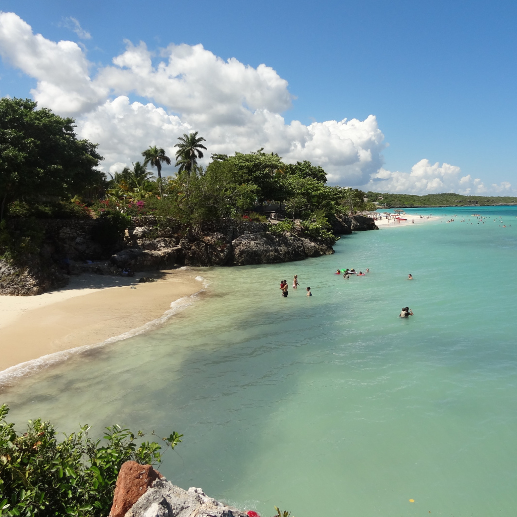 Тихая гавань на курорте Гуардалавака, Куба