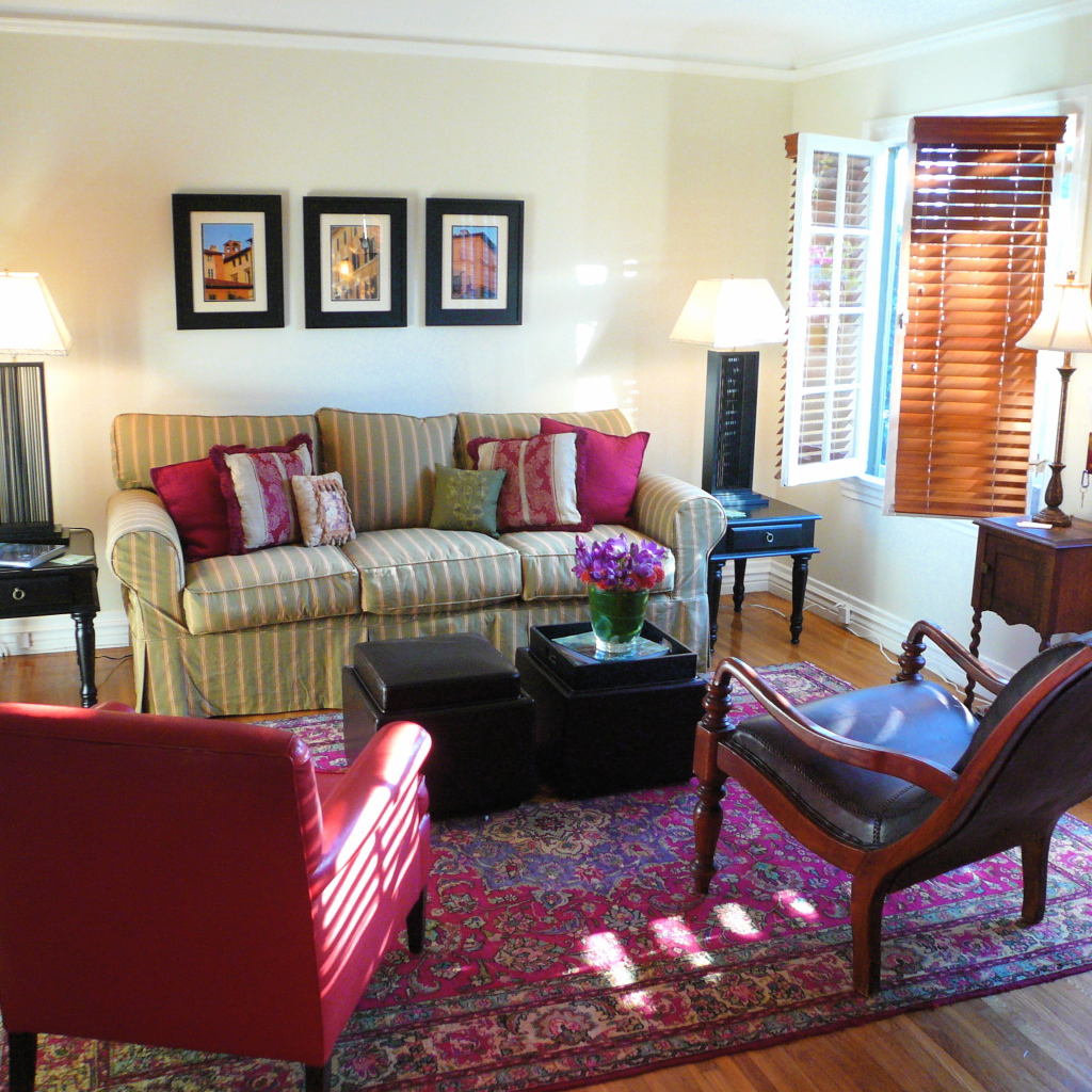 Небольшая уютная гостиная