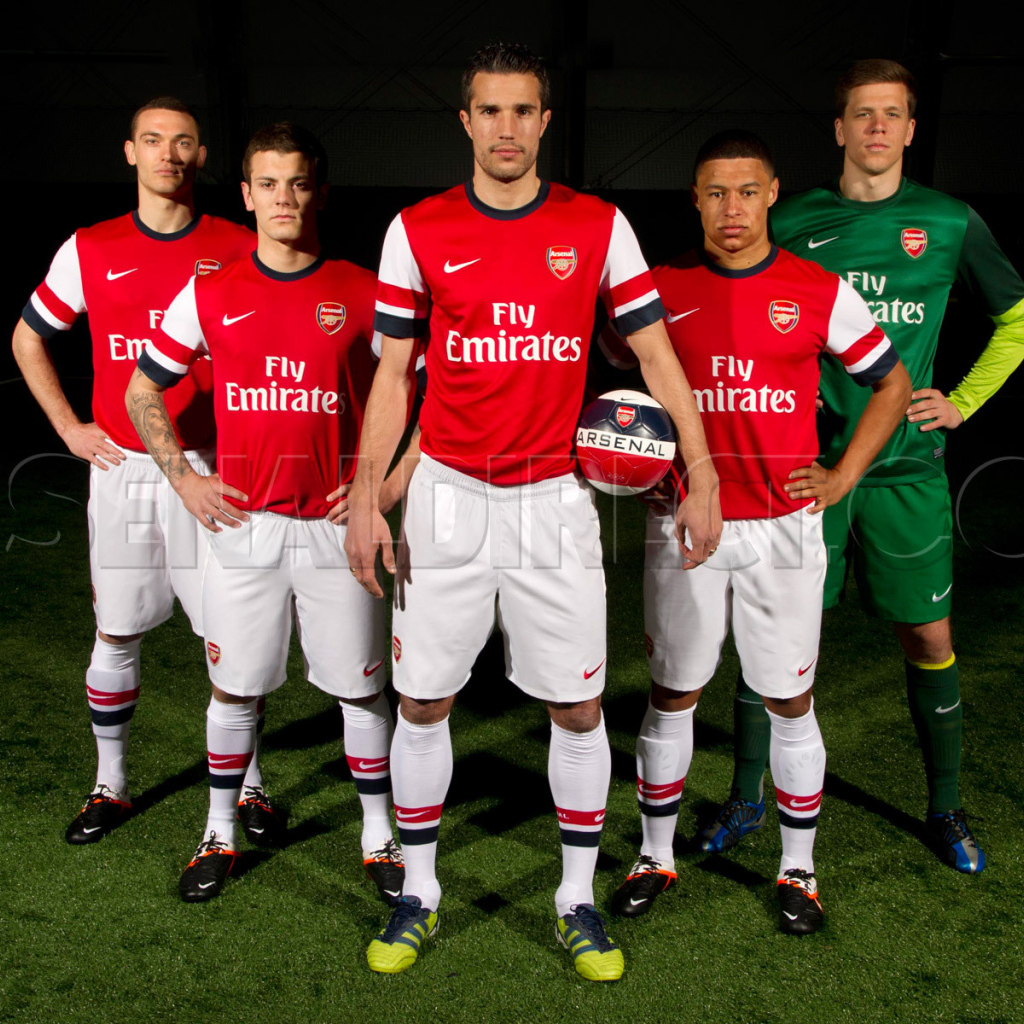 Арсенал известный футбольный клуб