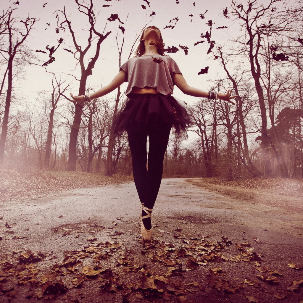 Осенний танец балерины