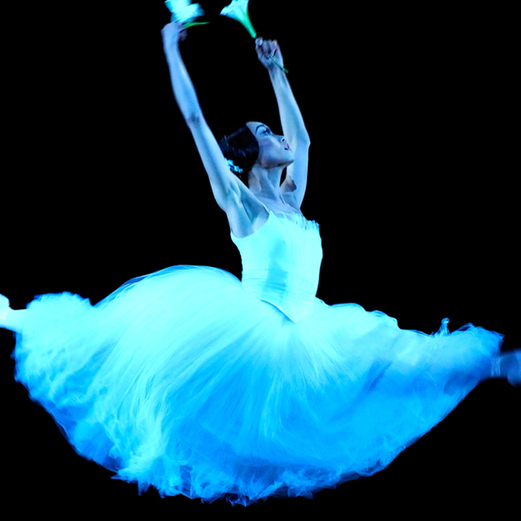 Балерина в голубом