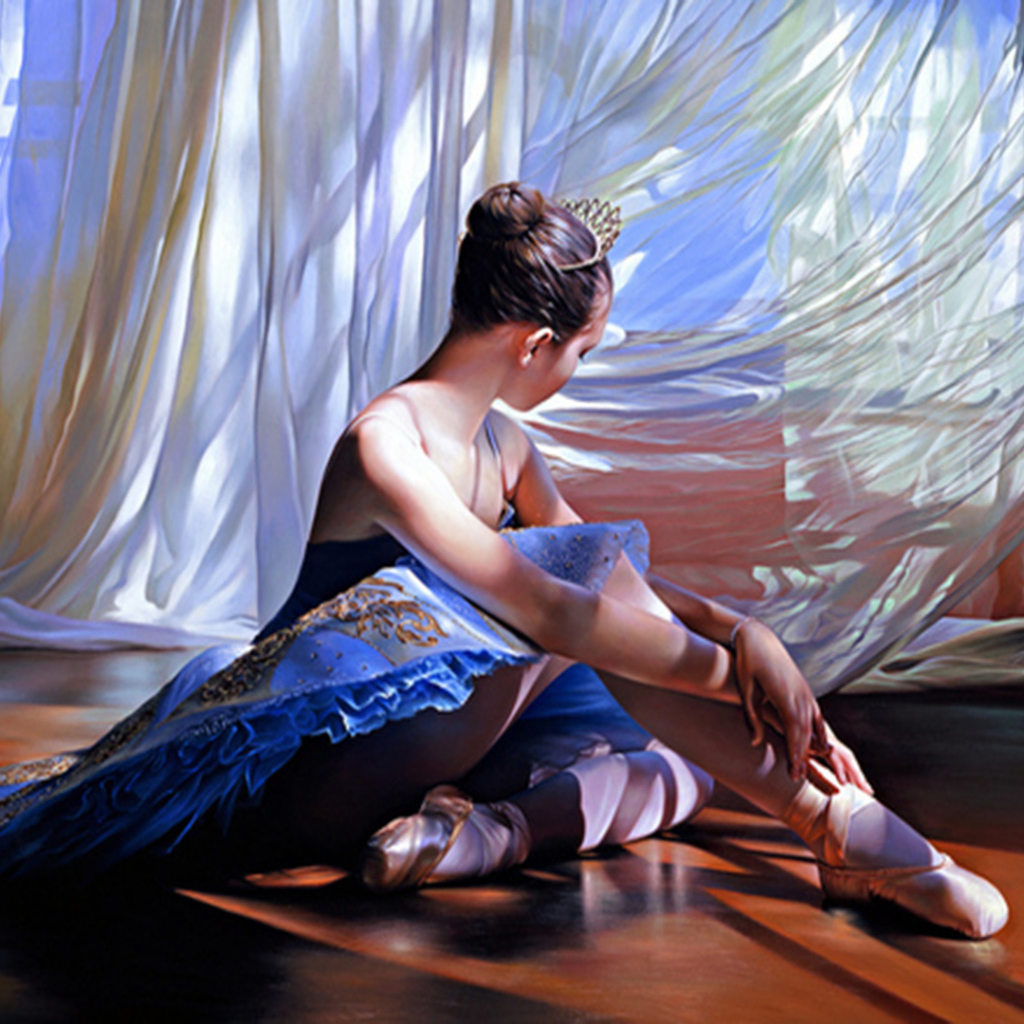 Балерина на полу
