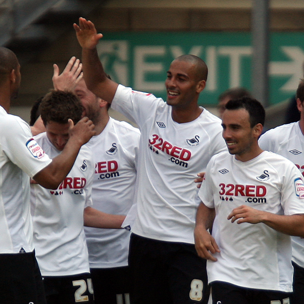 Возлюбленный Футбольный клуб Суонси Сити