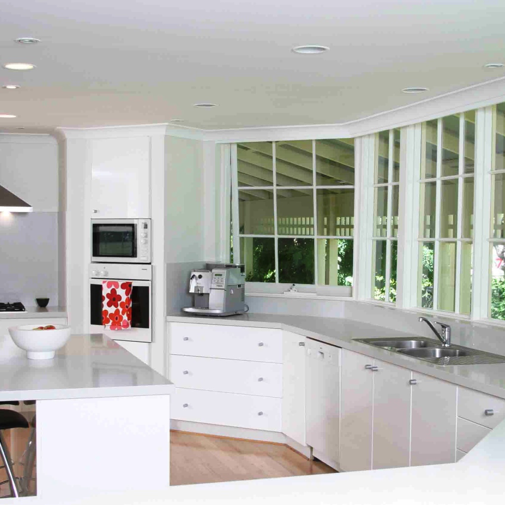 Bright white kitchen