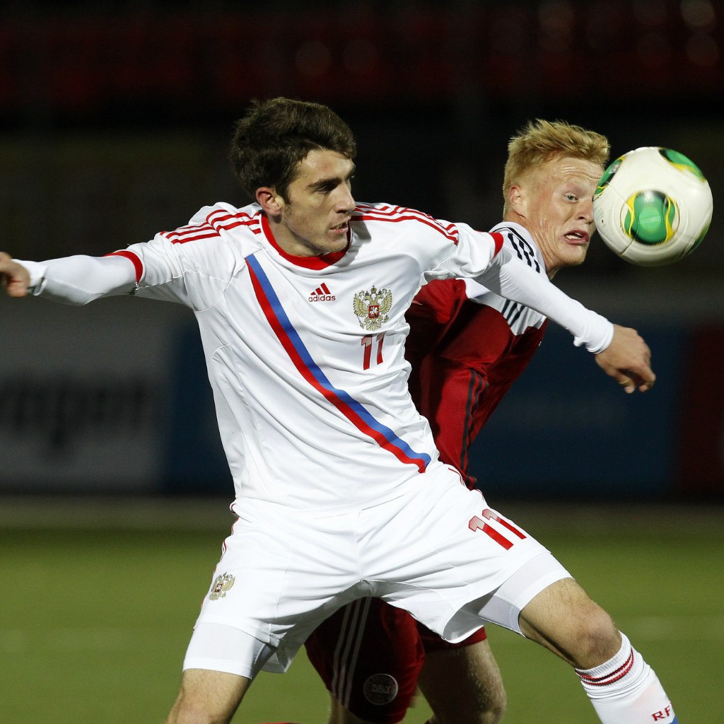 Нападающий ЦСКА Константин Базелюк в игре