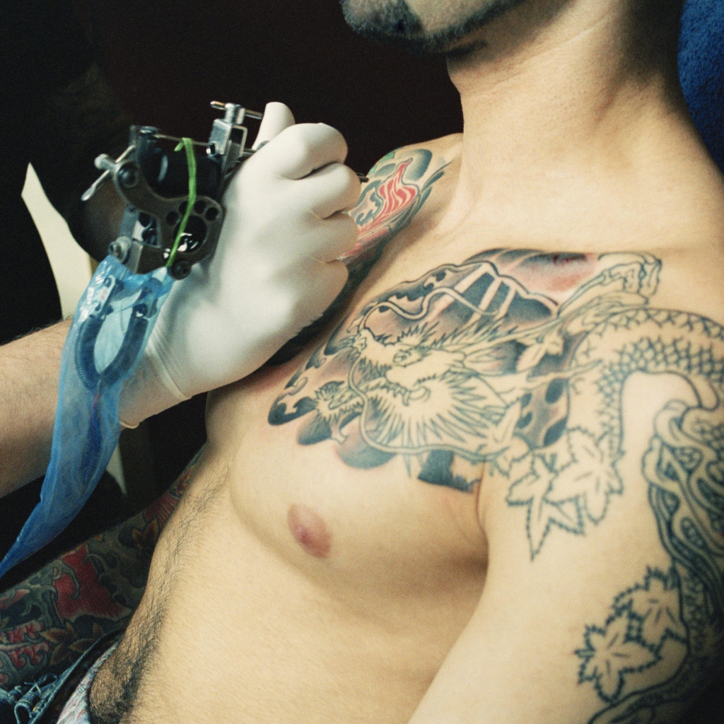 Создание мужской татуировки