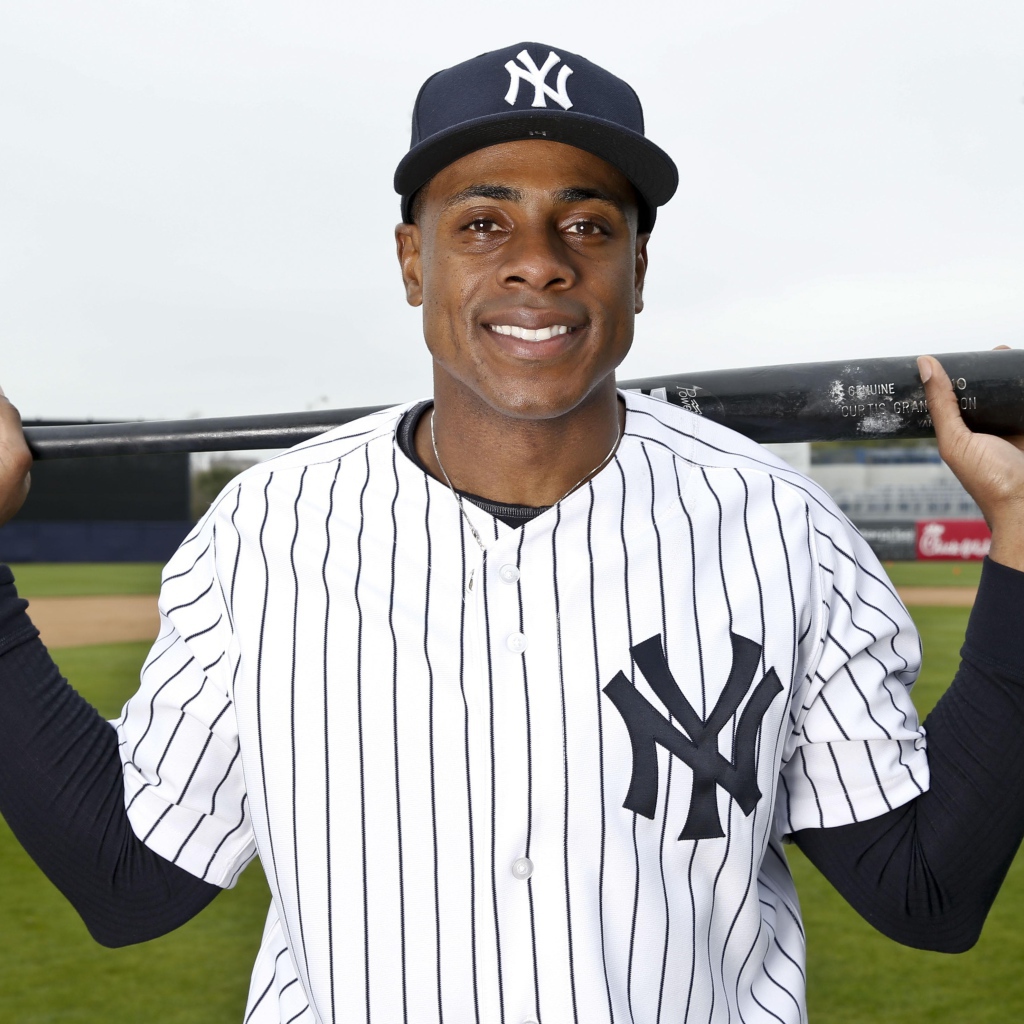 Девид Робертсон на бейсбольном стадионе