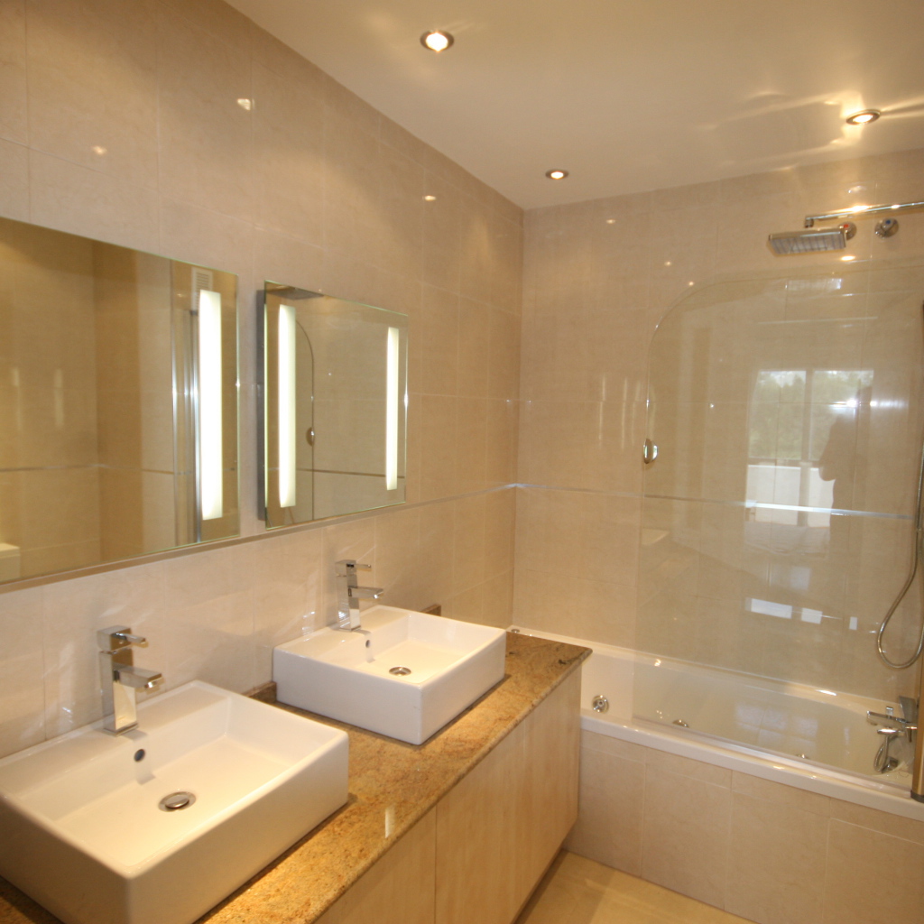 Бриллиантовая ванная комната