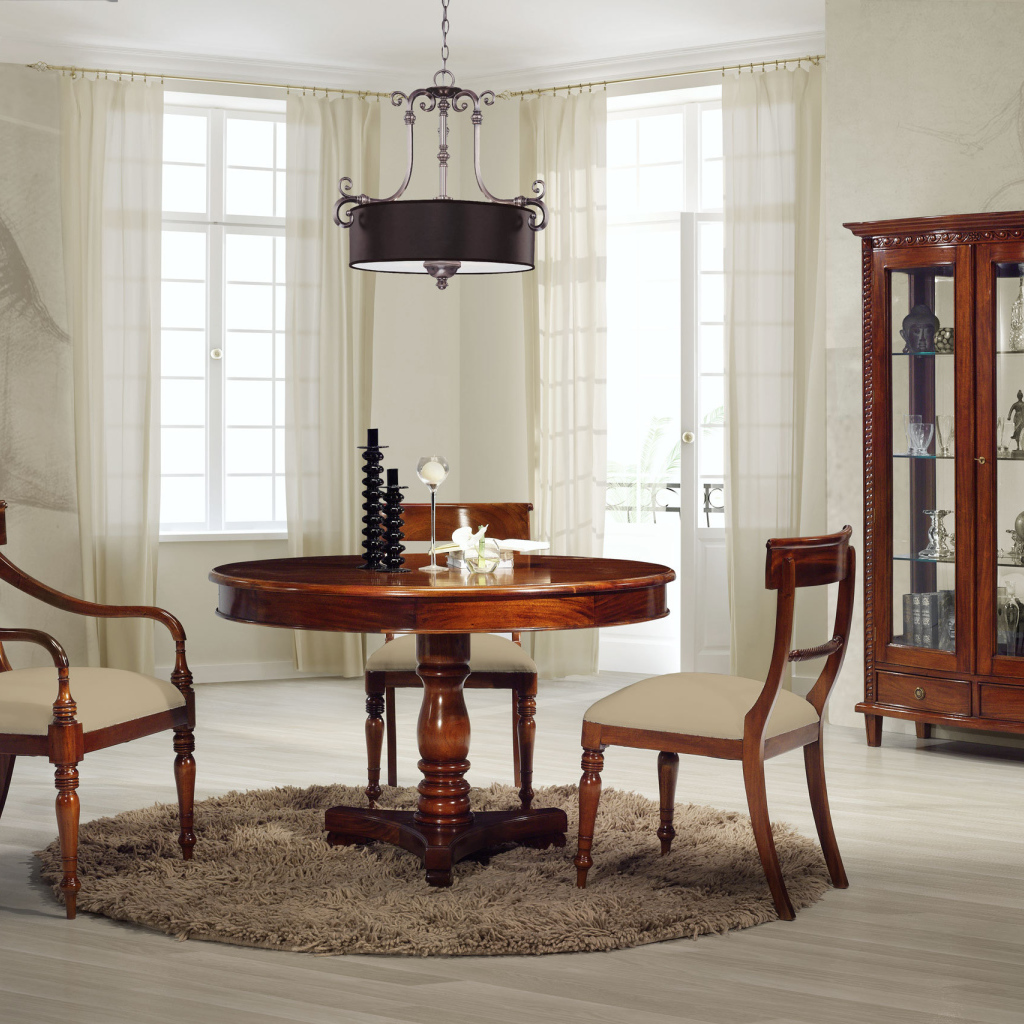 Столовая на троих