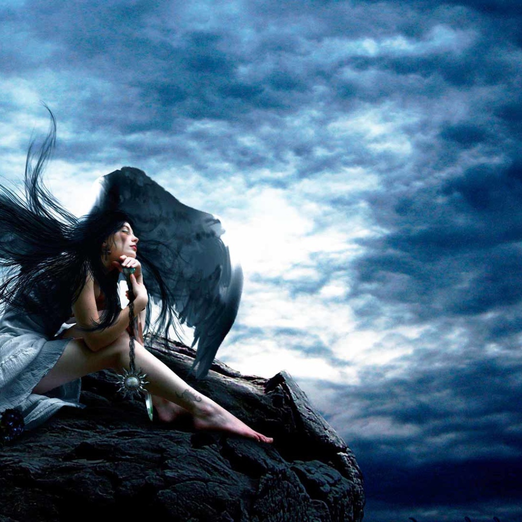 Падший ангел с татуировкой