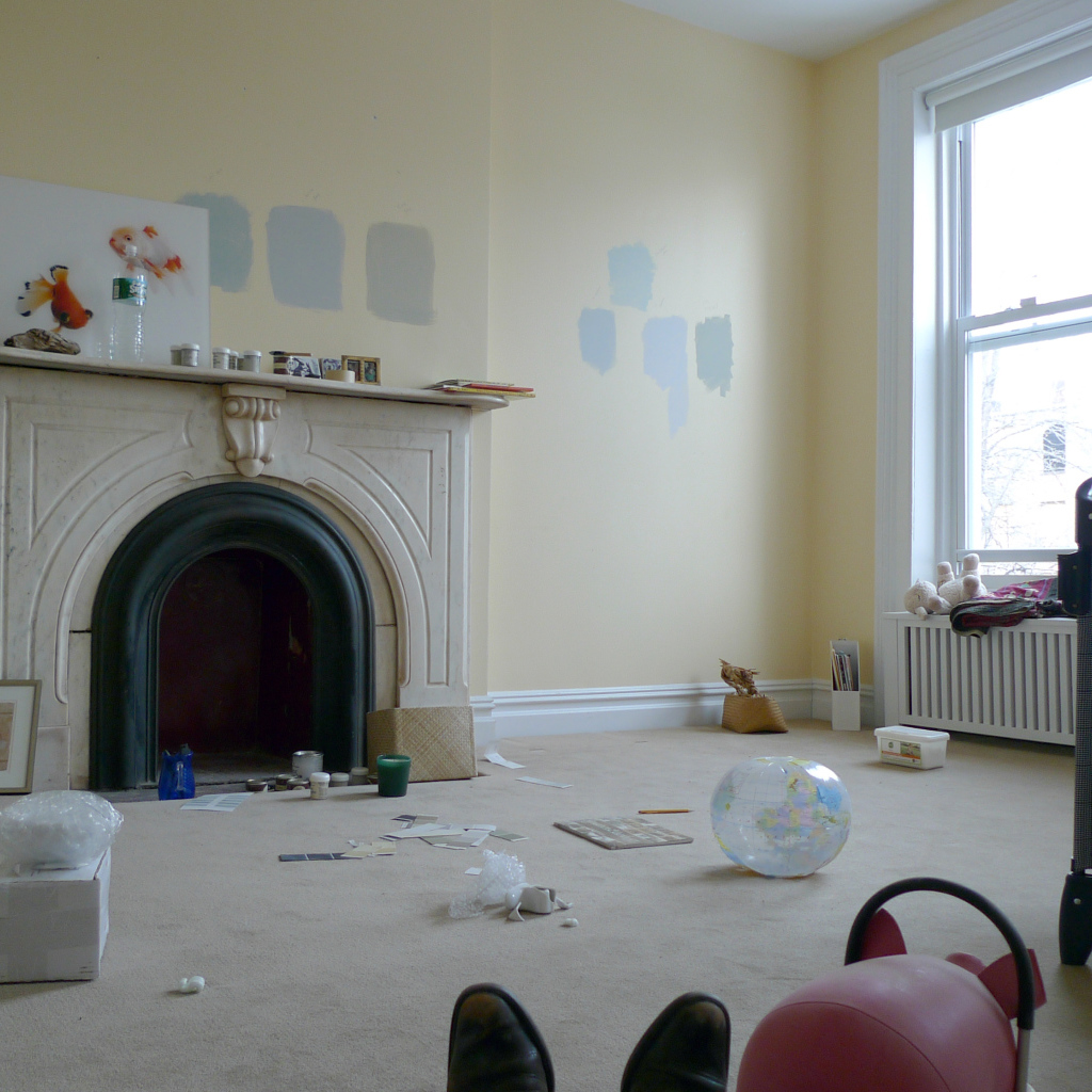 Камин в детской комнате