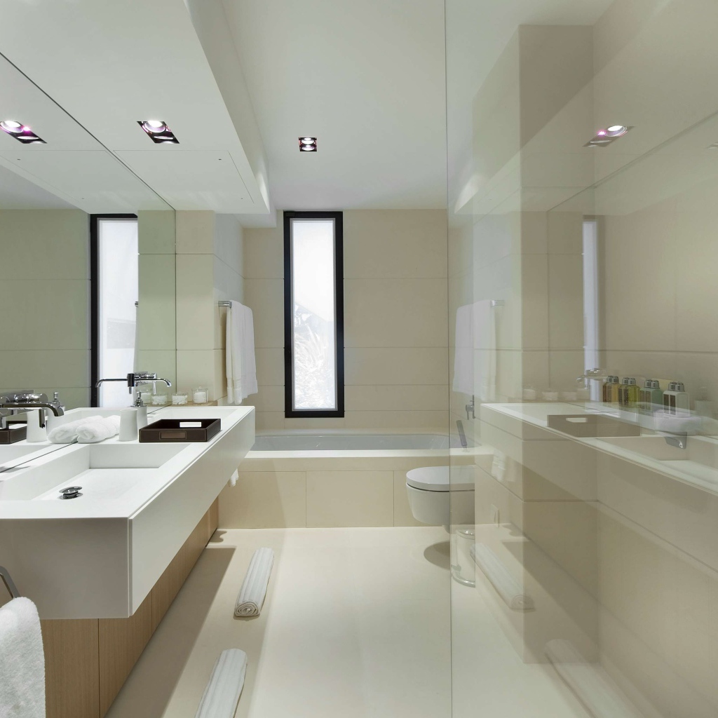 Нежно бежевый цвет ванной комнаты