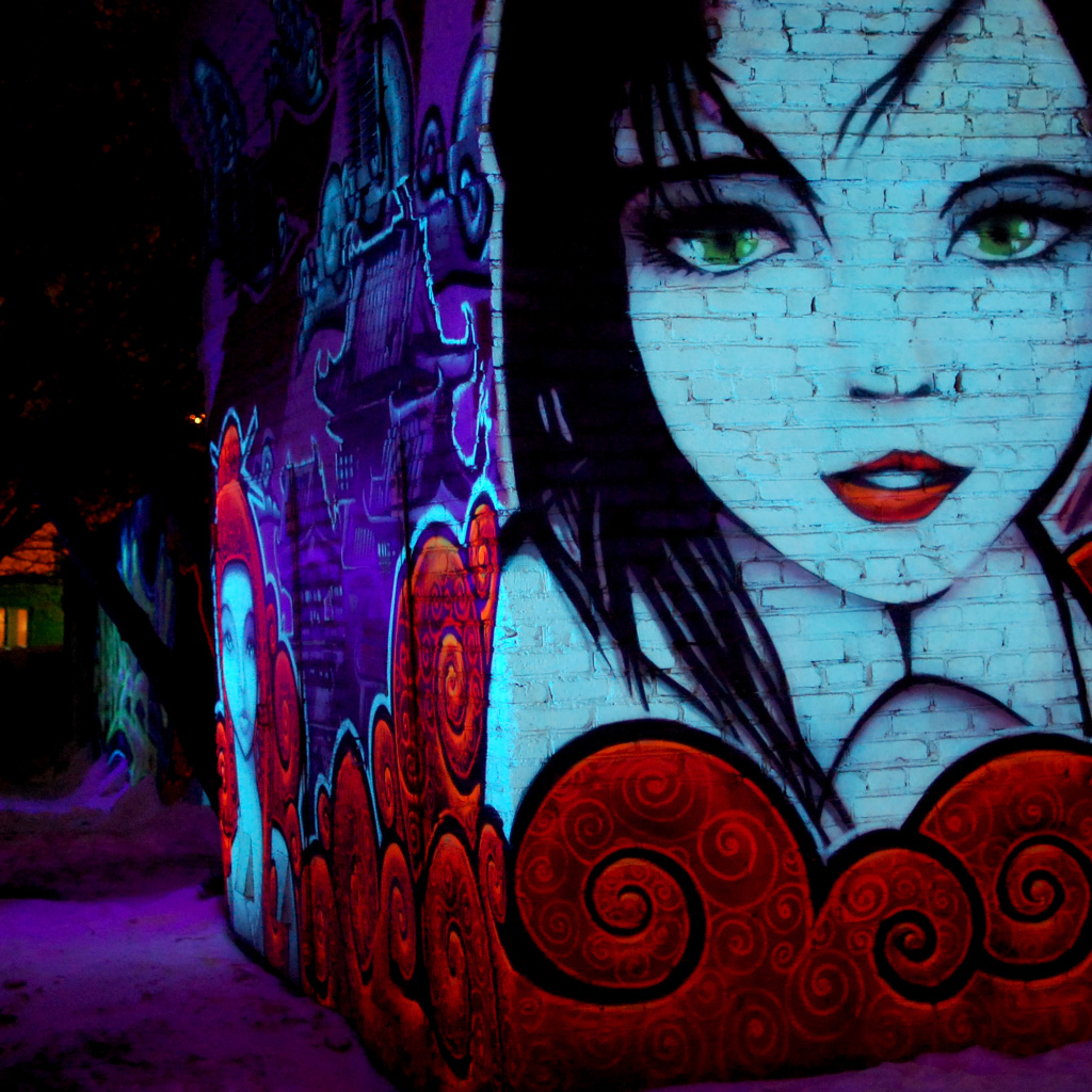 Граффити, зеленоглазая девушка