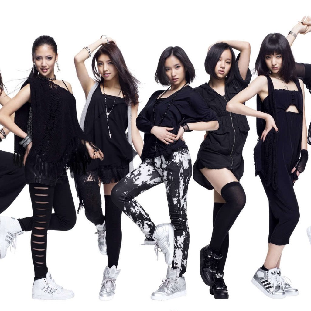 Группа танцоров