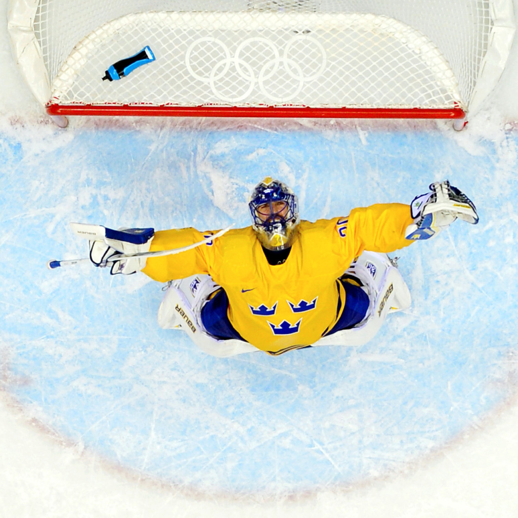 Хоккеисты из Швеции серебряная медаль в Сочи