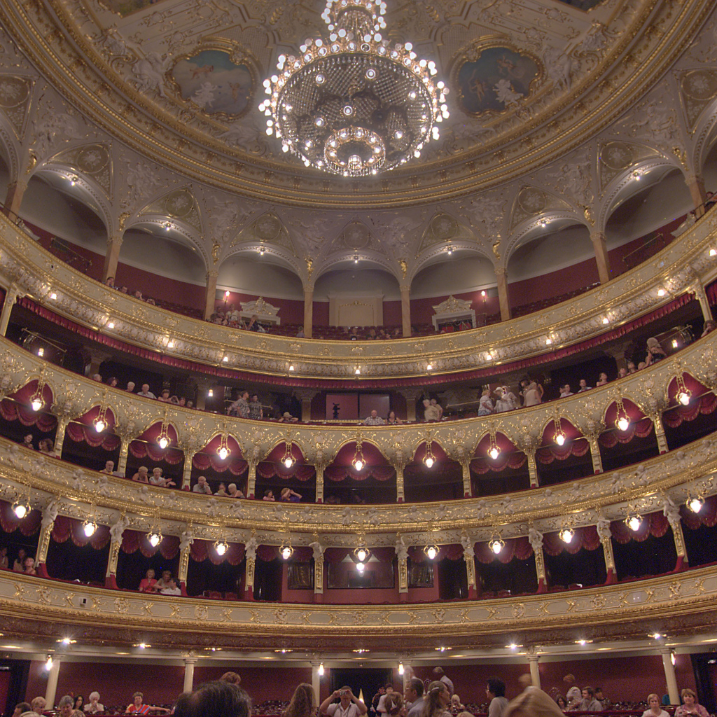 Интерьер Национального театра оперы и балета Одесса