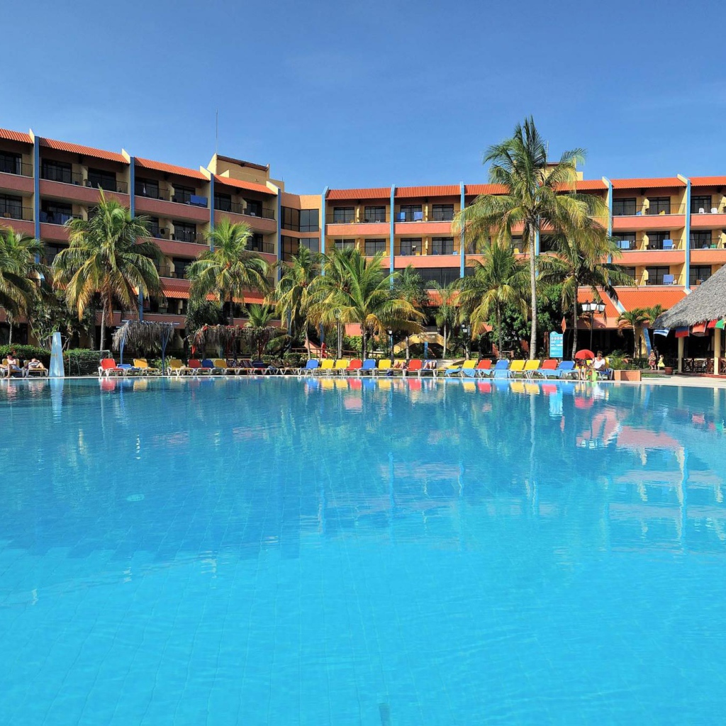 Роскошный отель на курорте Гуардалавака, Куба