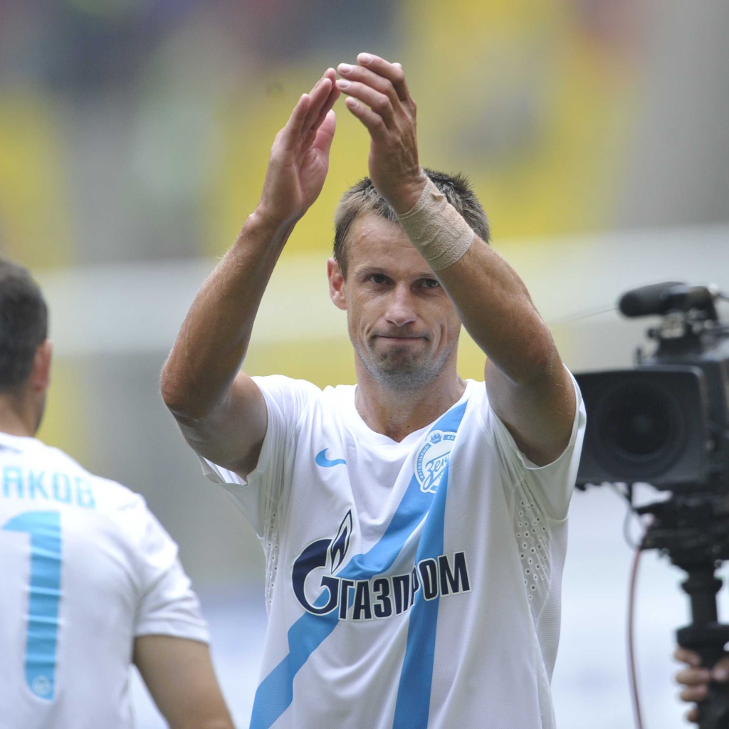 Сергей Семак полузащитник клуба Зенит