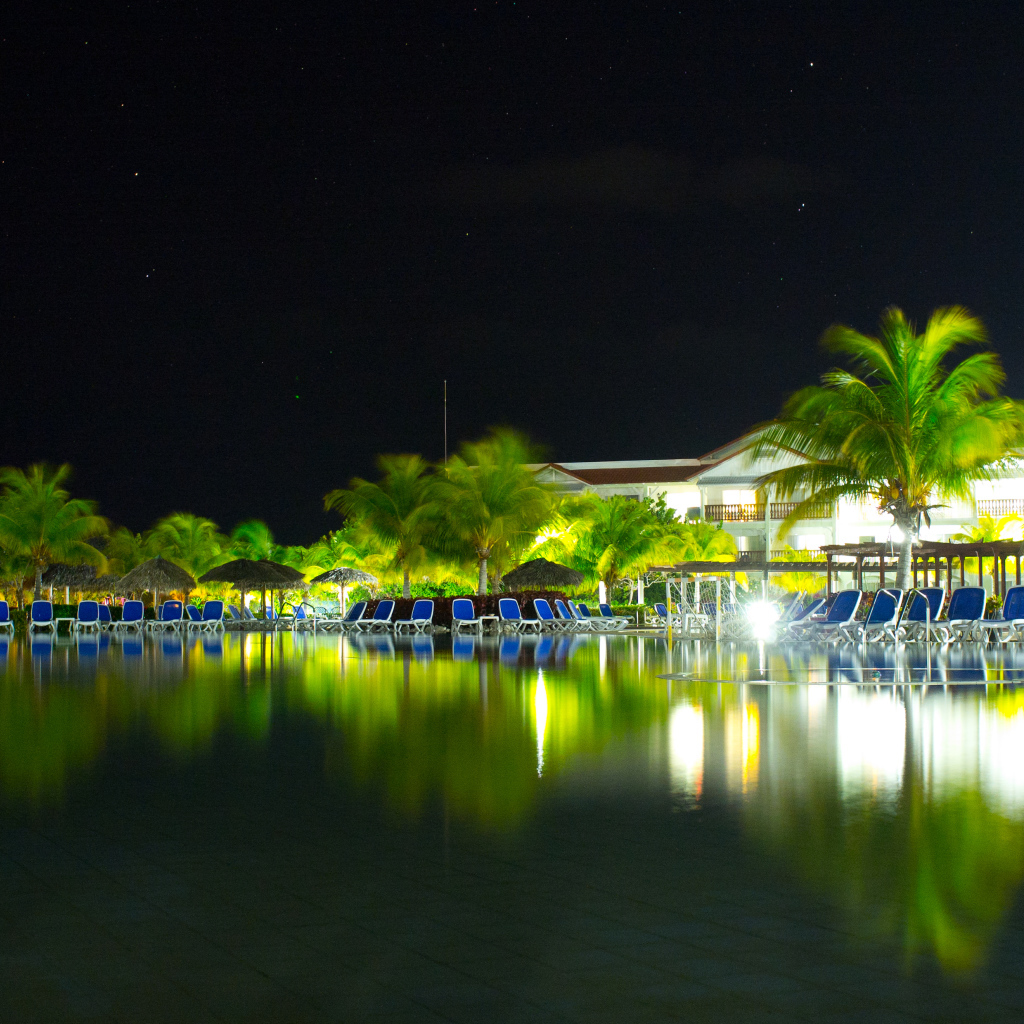 Ночные огни на курорте Кайо Санта Мария, Куба