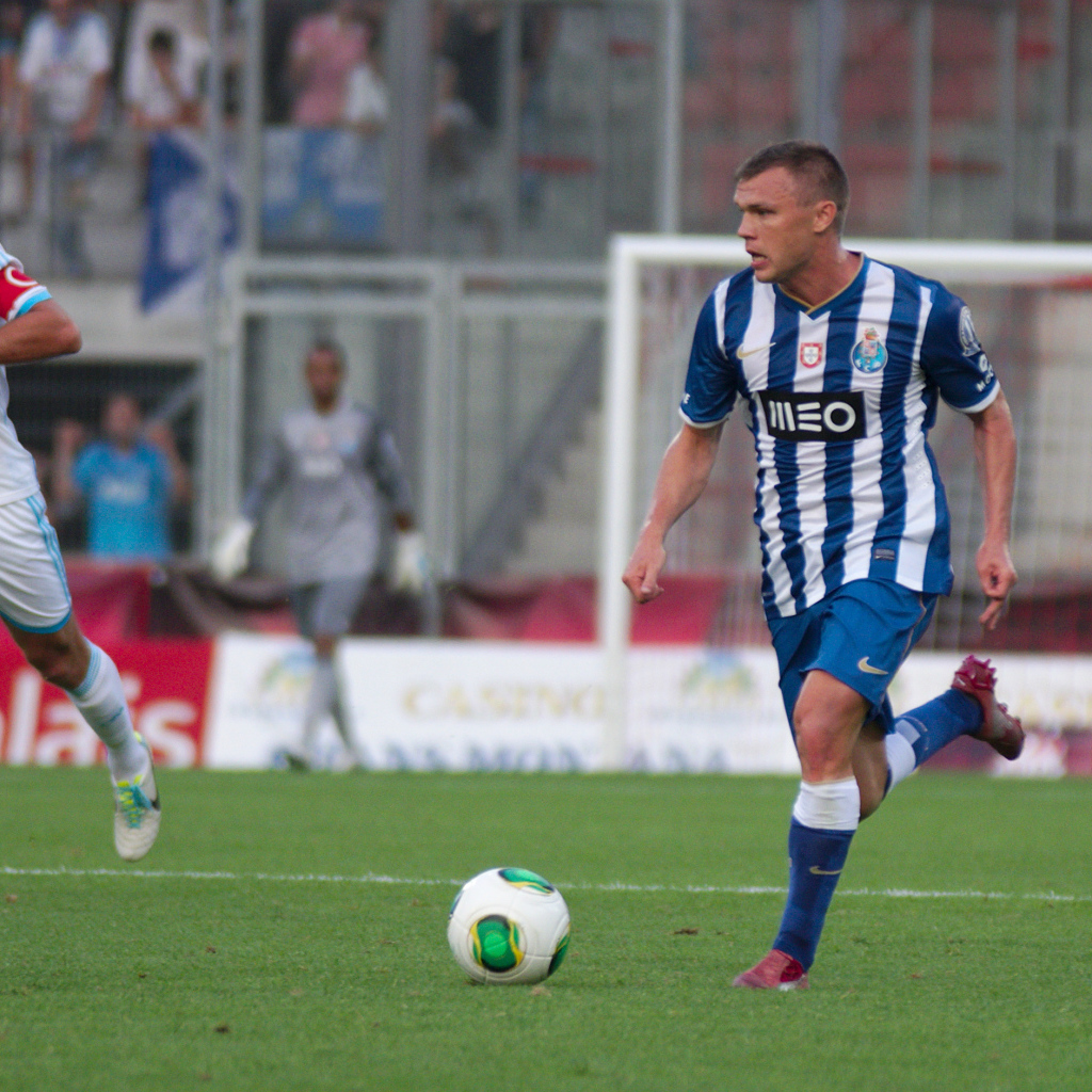 Porto midfielder Marat Izmailov