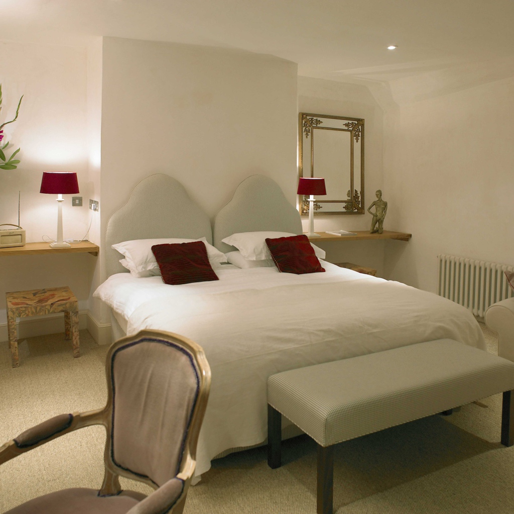 Романтический дизайн спальни