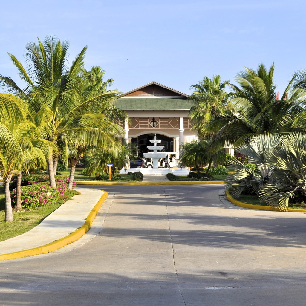 Улица на курорте Кайо Санта Мария, Куба