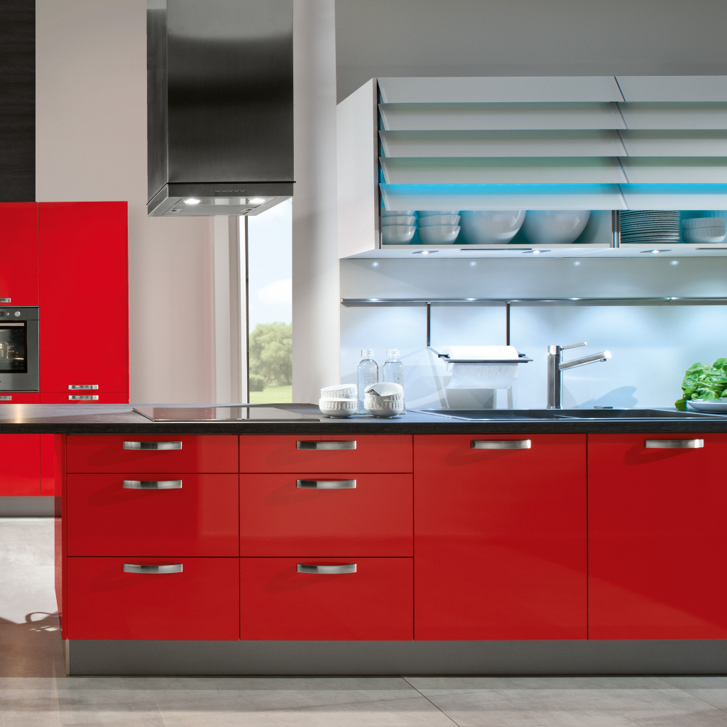 Стильная красная кухня