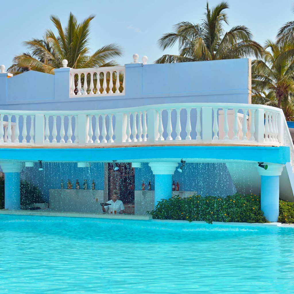 Бассейн на курорте Кайо Гильермо, Куба