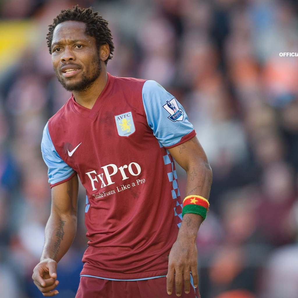 Популярный клуб Астон Вилла