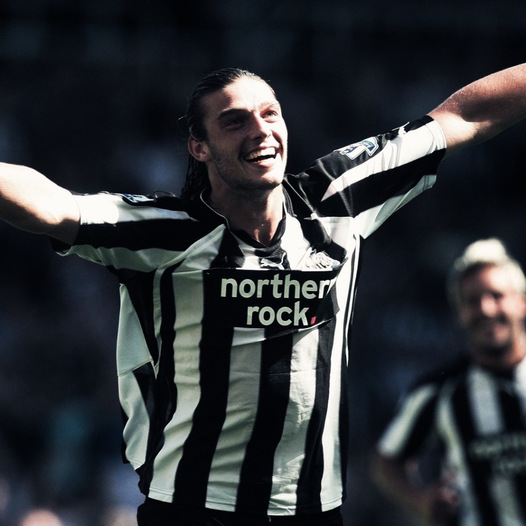 Популярный футбольный клуб Англии Ньюкасл Юнайтед