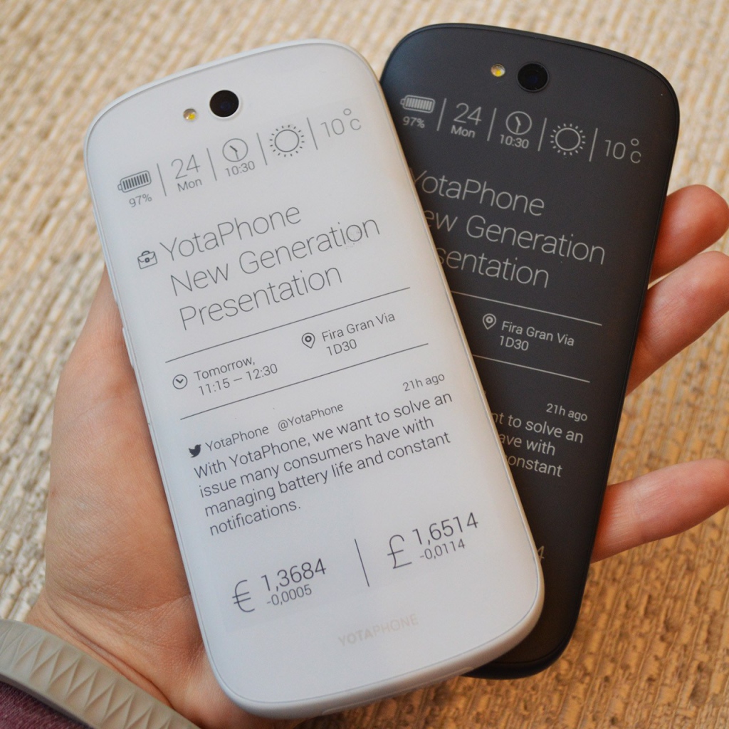 Два цветовых решения YotaPhone 2