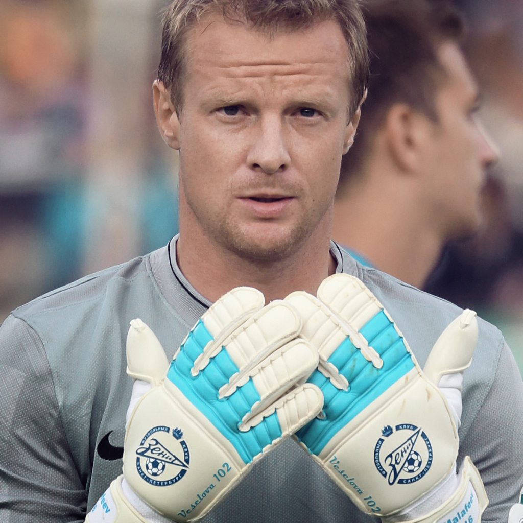 Вячеслав Малафеев на страже ворот Зенита