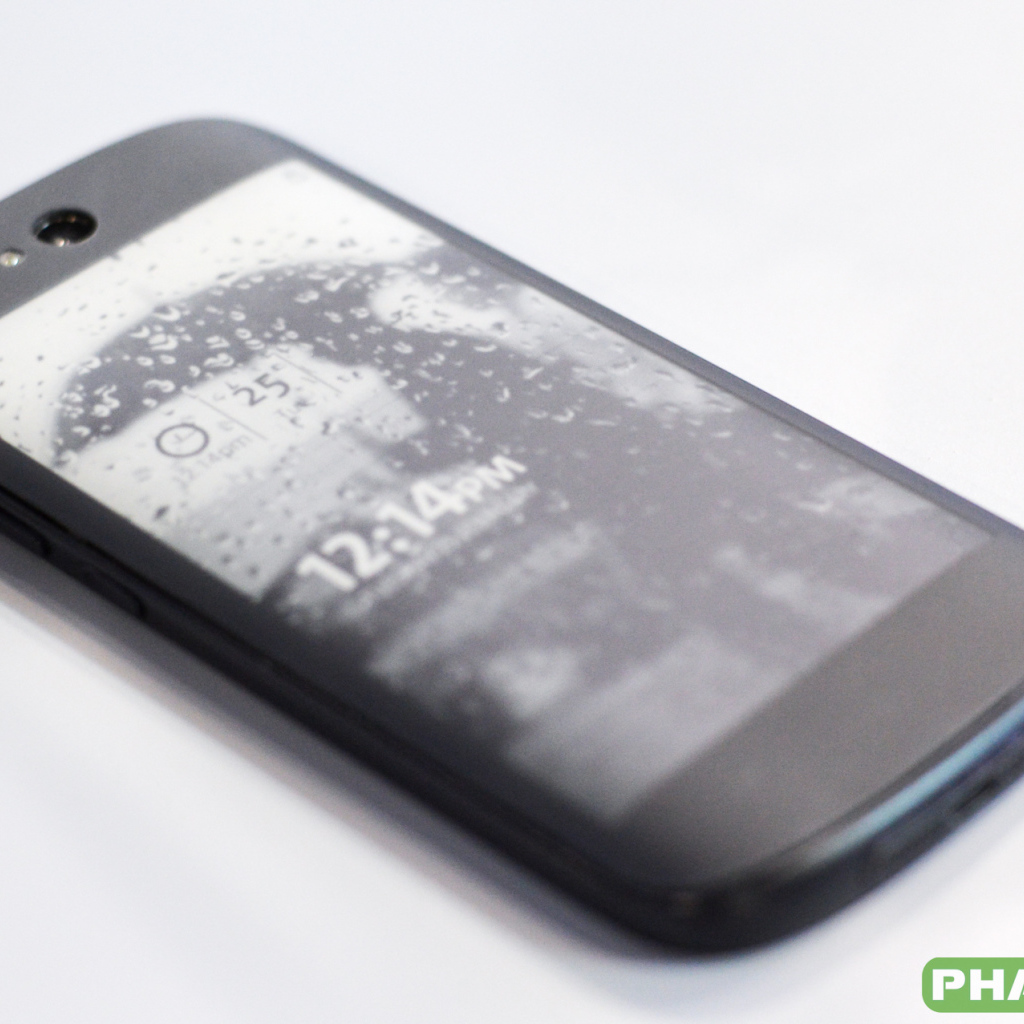 Water resistant smartphone YotaPhone 2